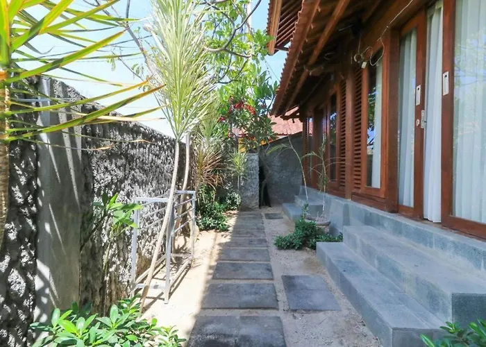 Guest house Waterside Nusa Penida 3*